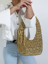 Carregar imagem no visualizador da galeria, Iris Shoulder Bag GOLD
