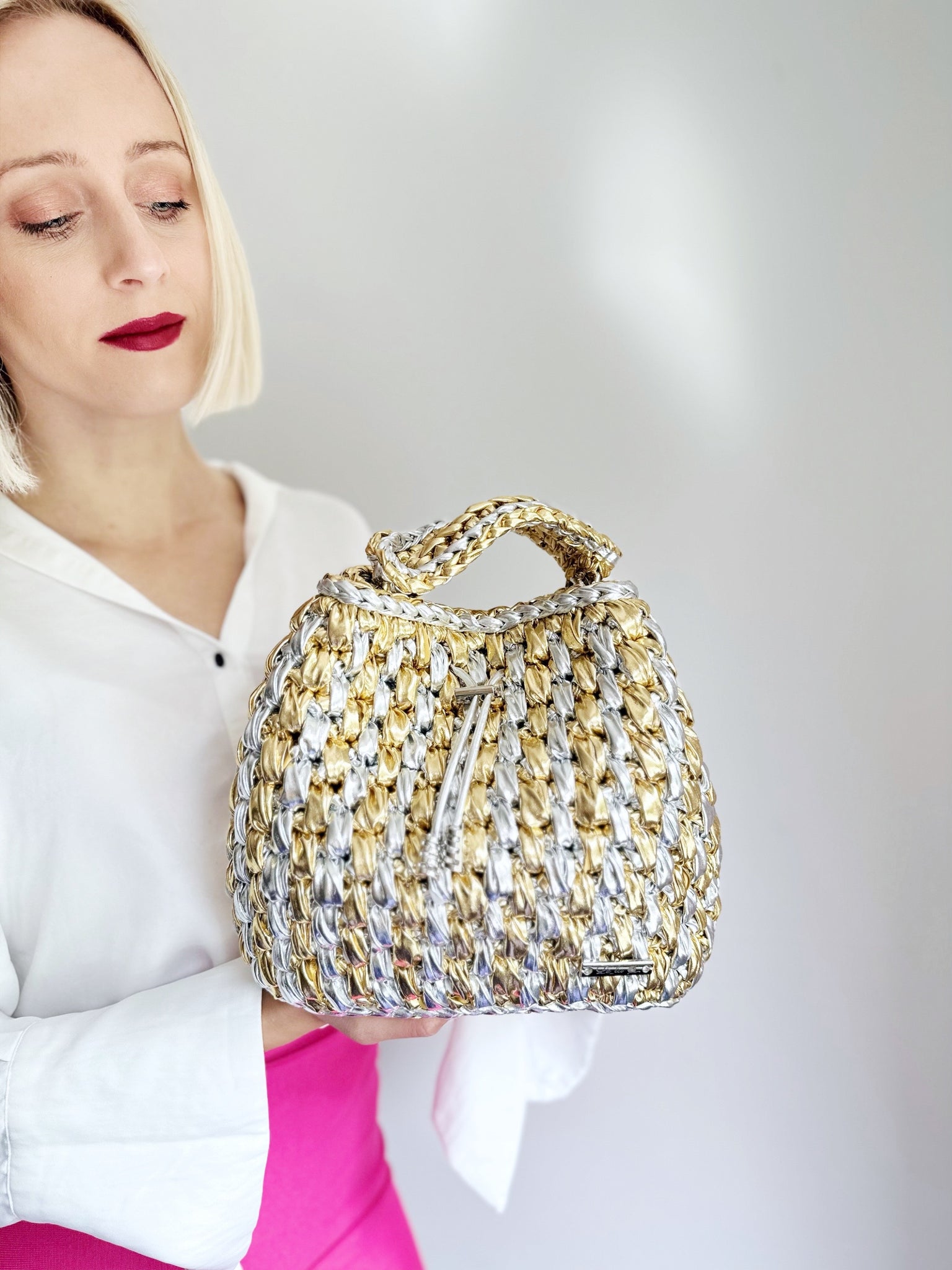 Anna Lux Detail Bucket Tote Bag – Lelu