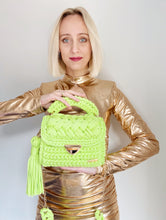 Afbeelding in Gallery-weergave laden, Lili Women&#39;s Crochet Handbag
